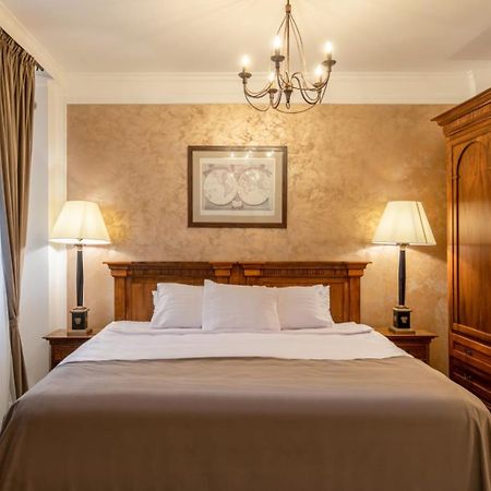 Clucerului Arc De Triomphe Hotel Bukarest Kültér fotó