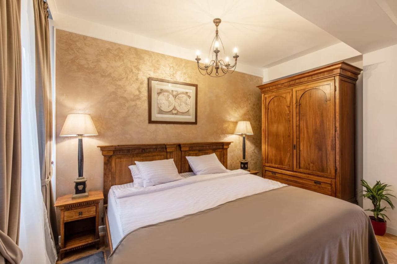 Clucerului Arc De Triomphe Hotel Bukarest Kültér fotó