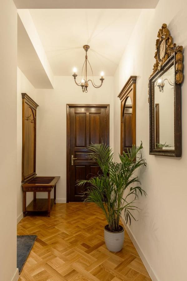 Clucerului Arc De Triomphe Hotel Bukarest Kültér fotó